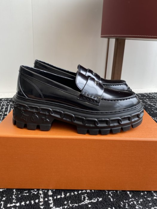 Туфли женские фото 2