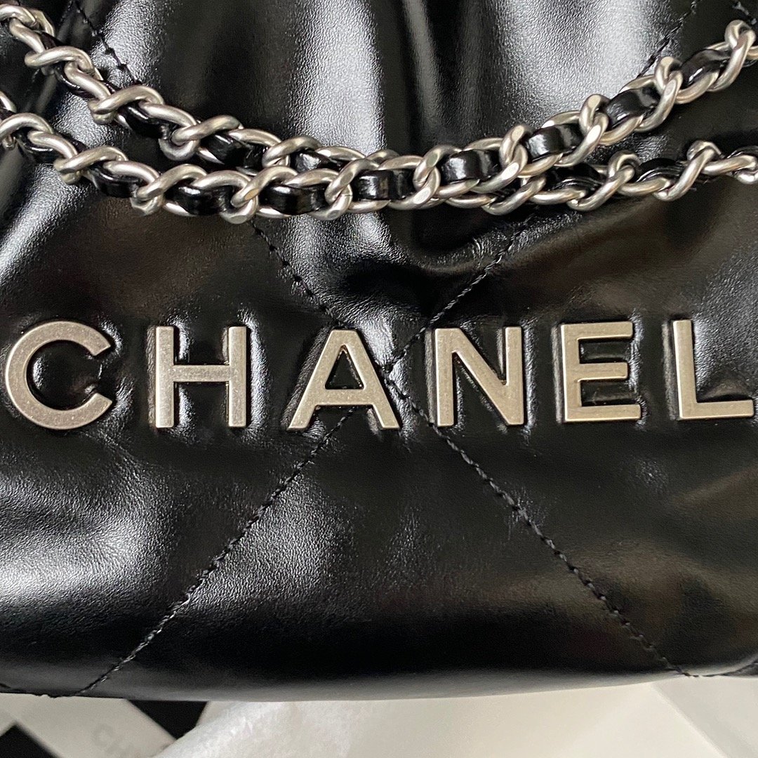 A bag CHANEL 22 фото 4