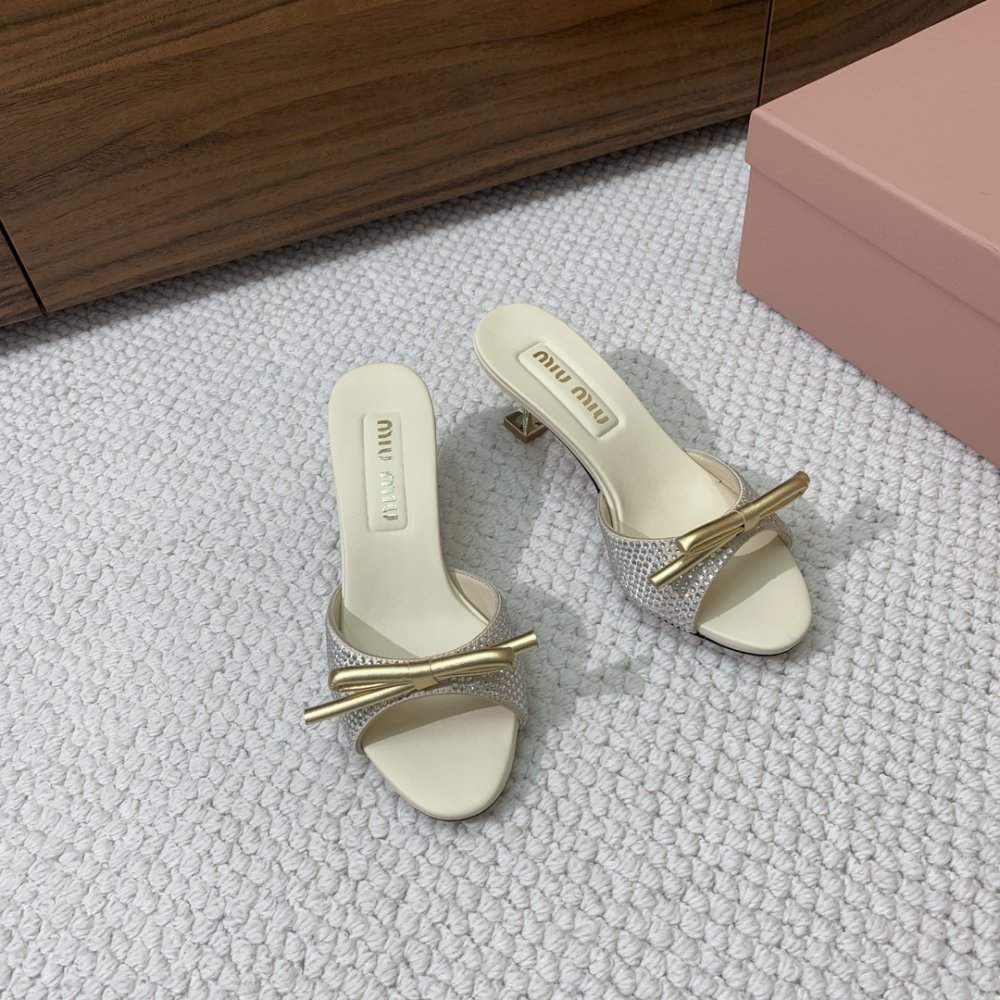 Босоніжки фото 9