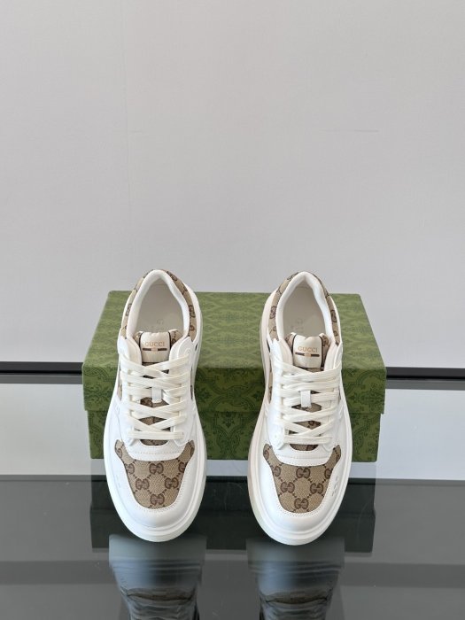 Кросівки чоловічі фото 6