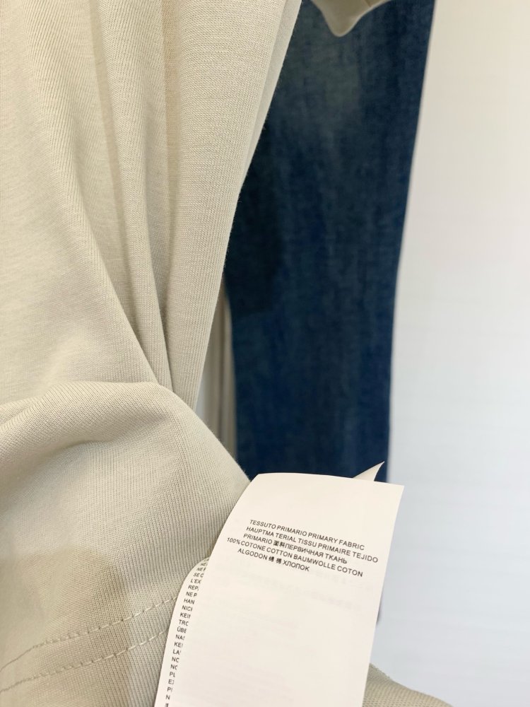 Футболка жіноча фото 9