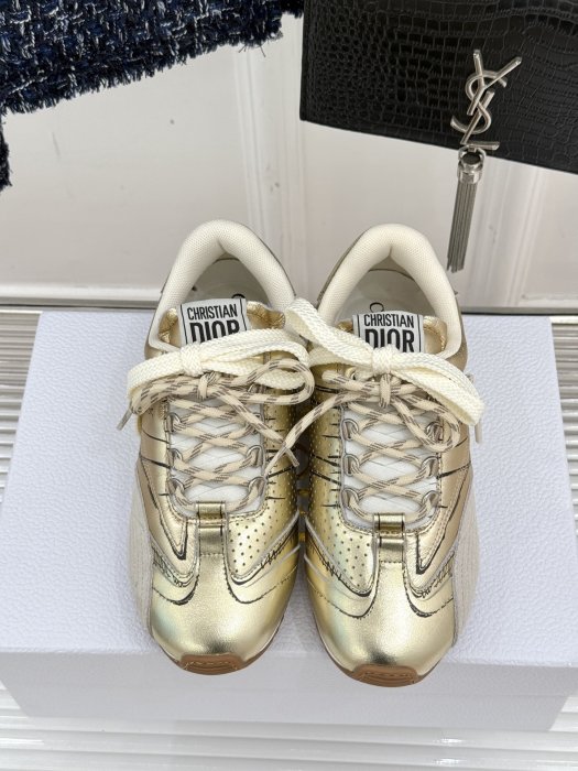 Кроссовки фото 4