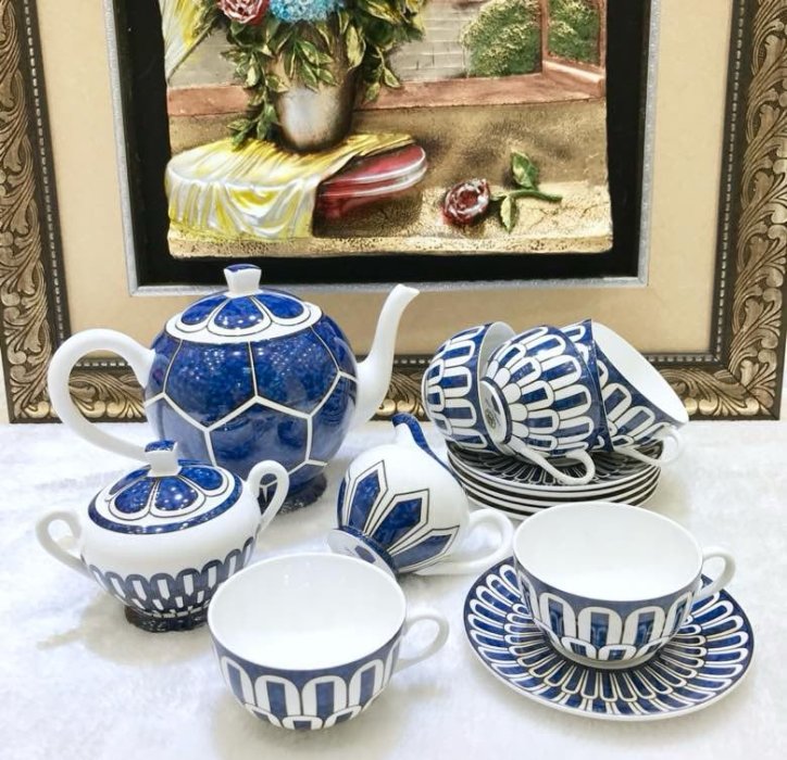 Tea porcelain service