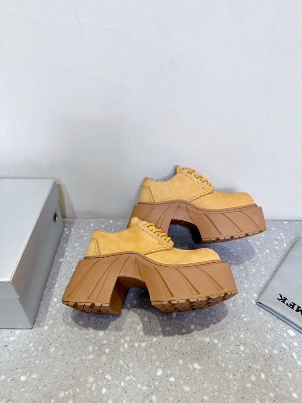 Boots women's фото 7