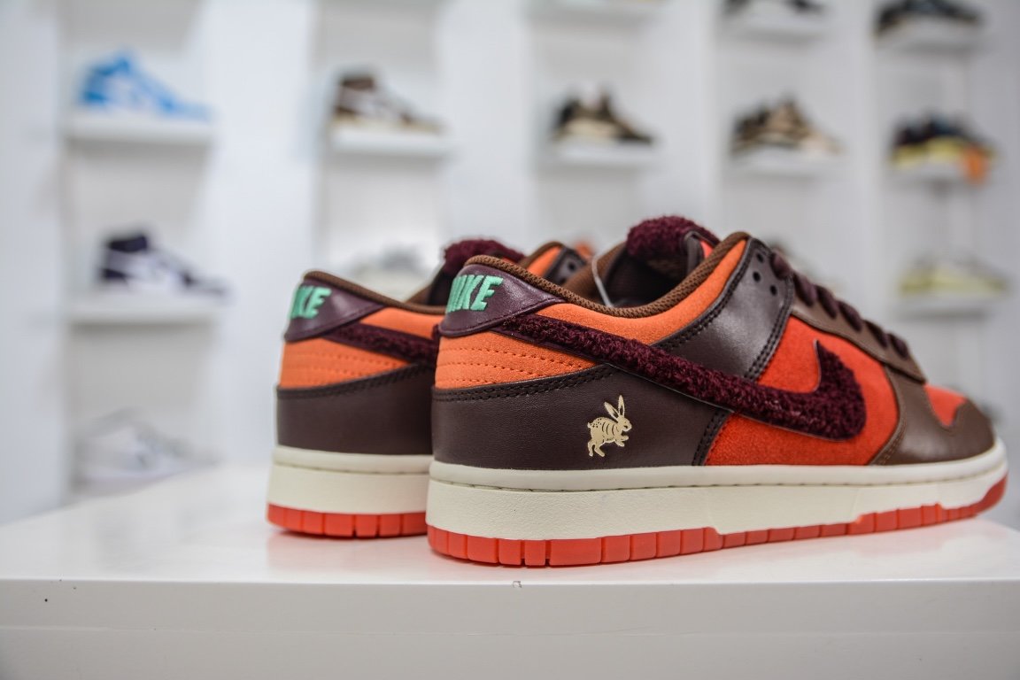 Sneakers Dunk Low Retro PRM Year of the Rabbit Light FD4203-661 фото 6