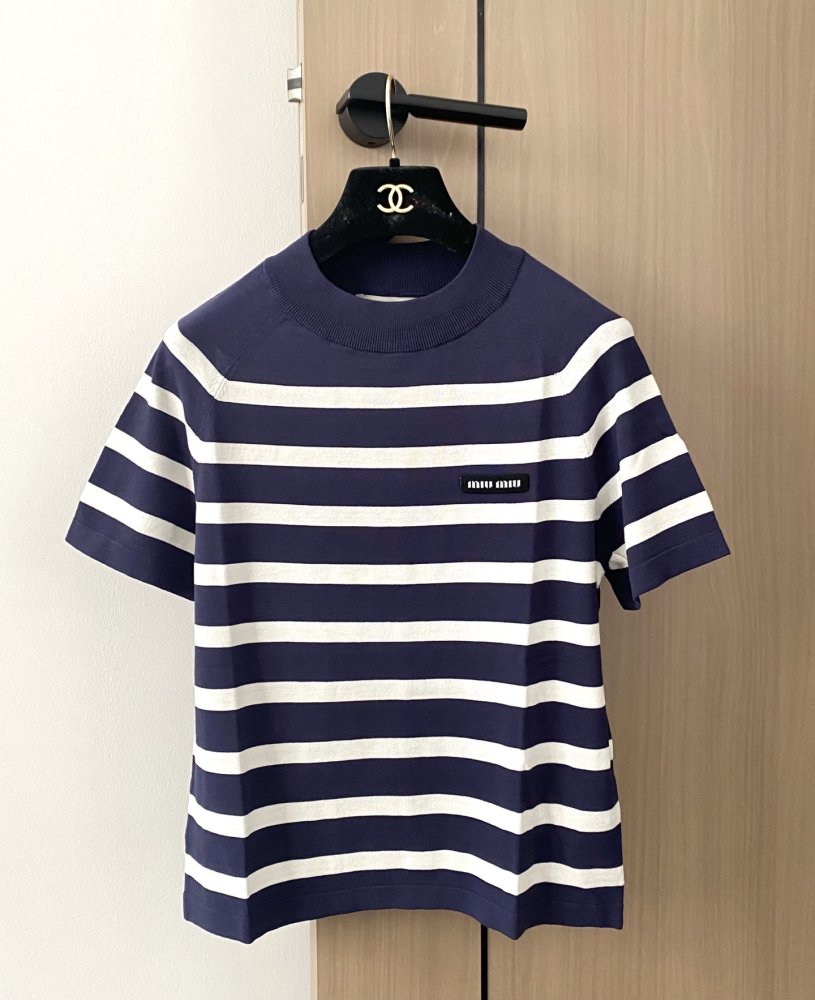 Футболка женская