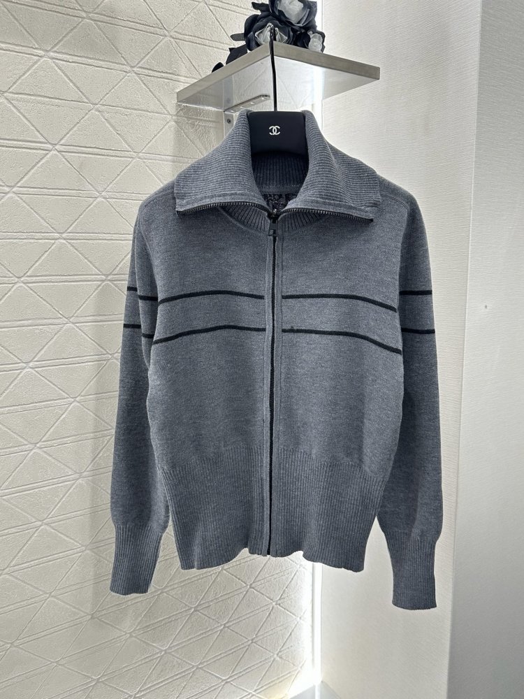 Кофта жіноча фото 5