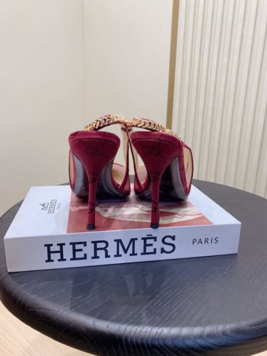 Босоножки фото 3