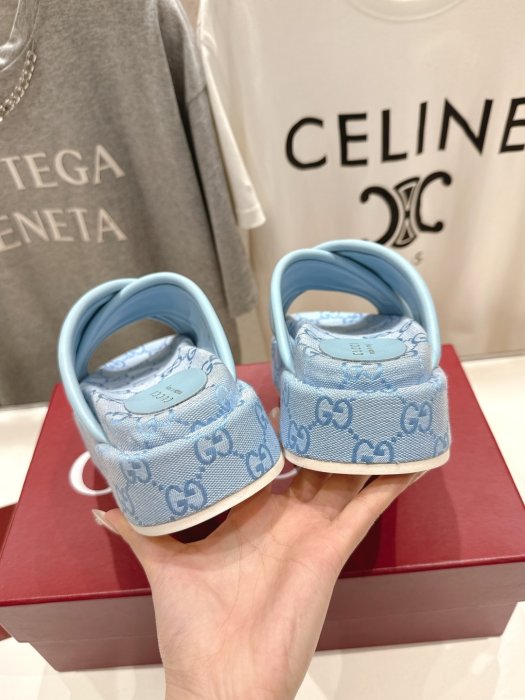 Шлепанцы фото 8