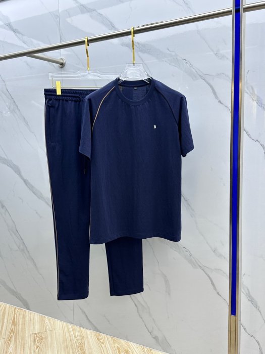 Костюм мужской