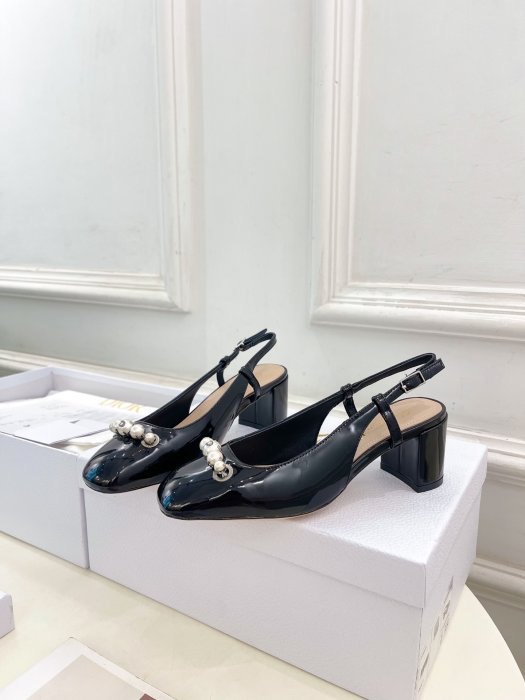 Босоножки фото 3