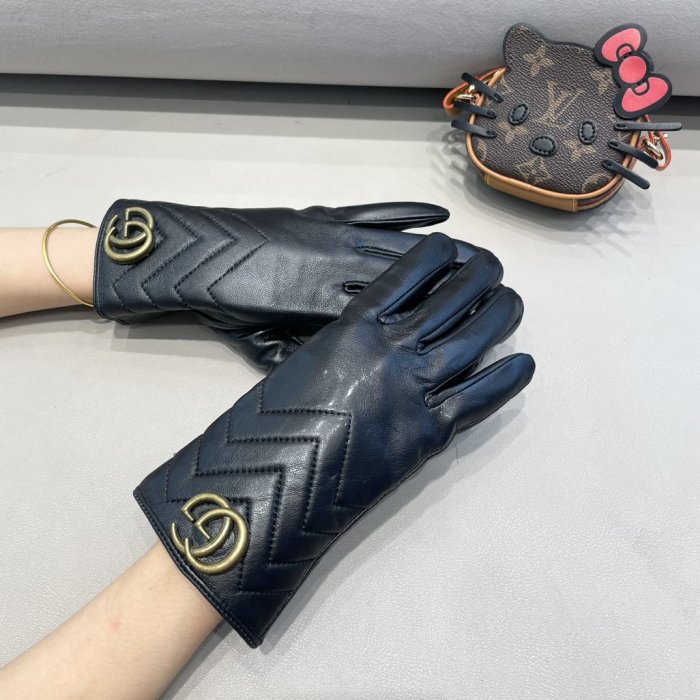 Gloves women's