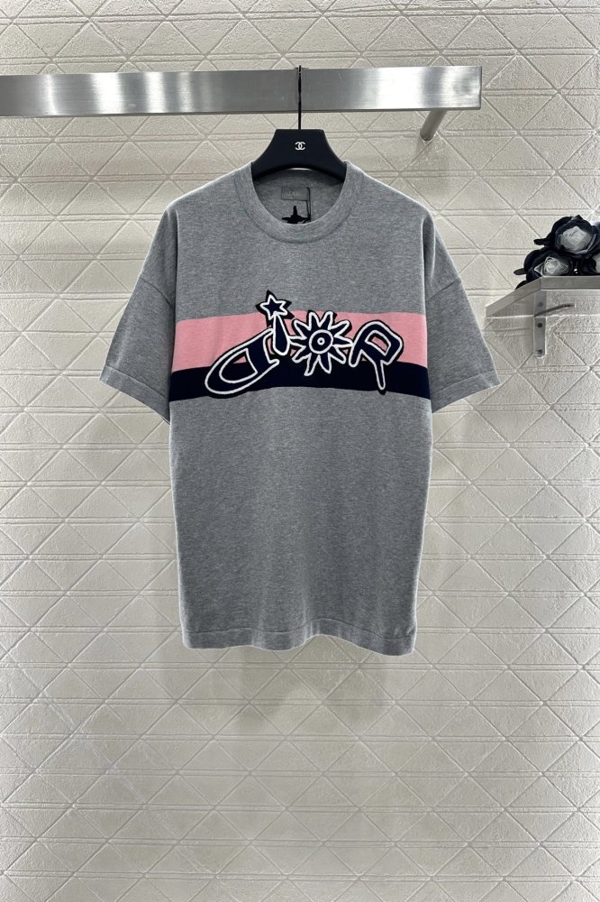 Футболка женская