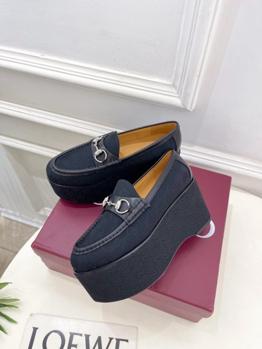 Туфлі жіночі фото 5