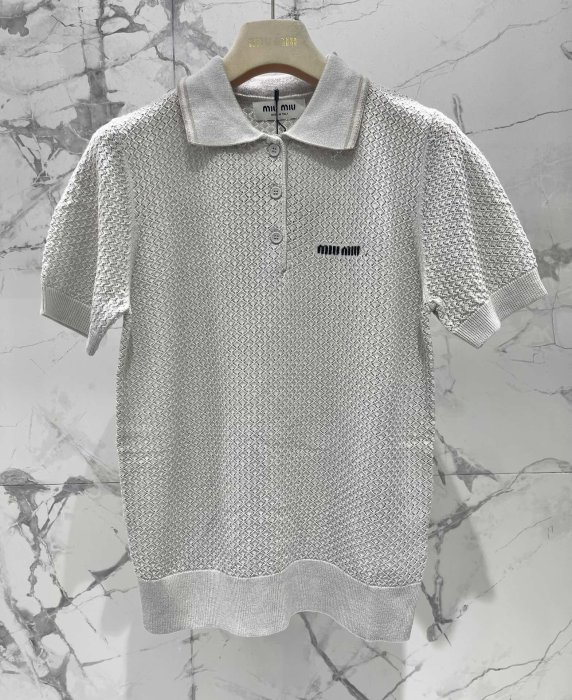 Футболка жіноча фото 2