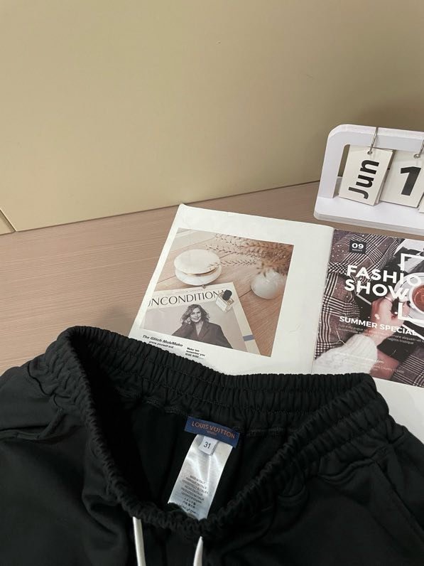 Costume male (T-shirt and shorts) фото 5