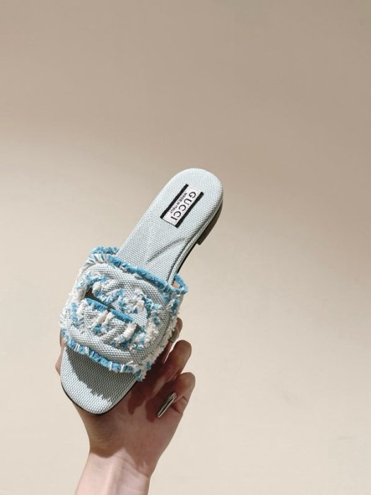 Шлепанцы фото 8