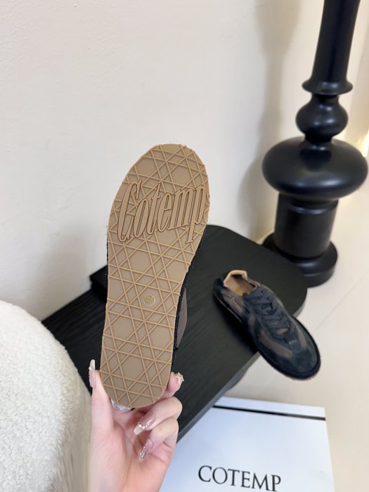 Кросівки фото 9