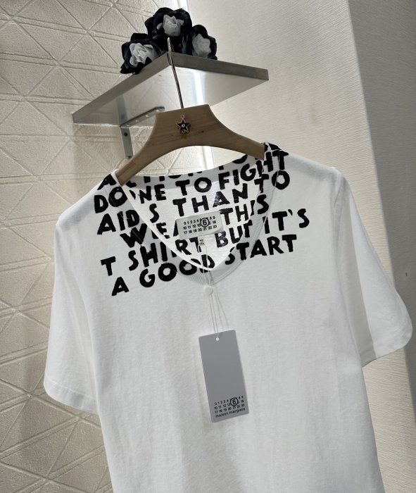 Футболка жіноча фото 3