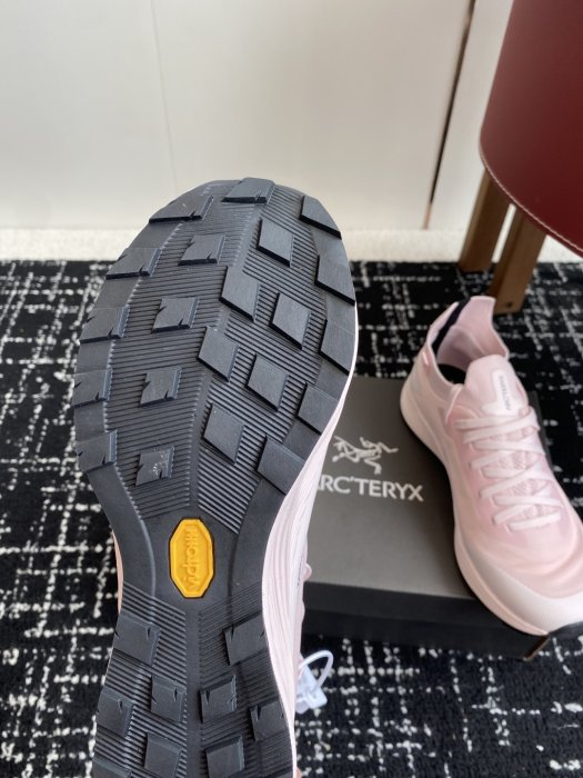 Кроссовки ARC'TERYX Konseal фото 9