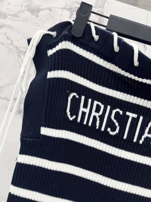 Футболка женская фото 3