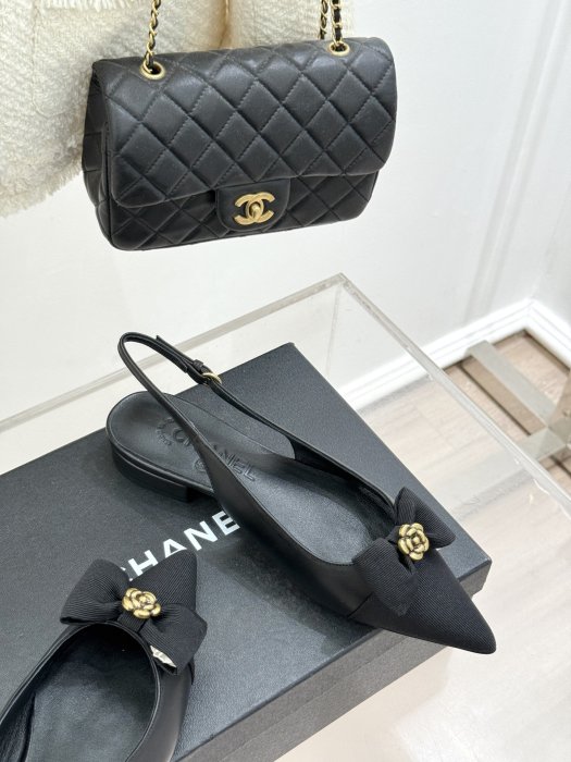 Босоножки фото 5