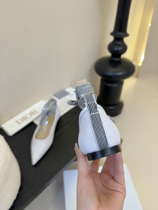 Туфлі жіночі фото 6