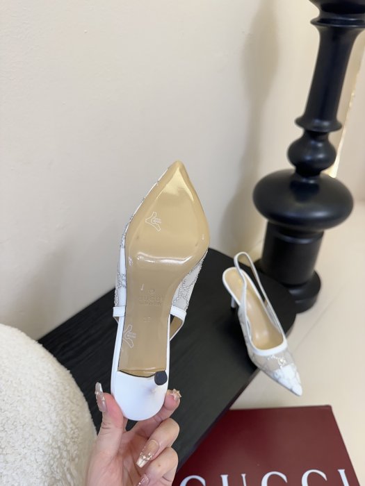 Босоножки фото 6