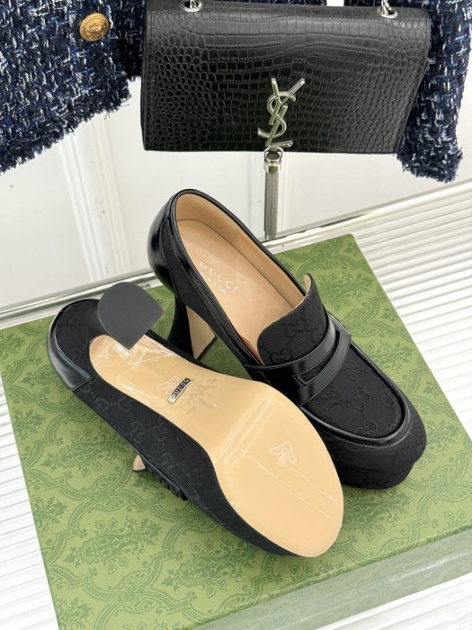 Туфли женские фото 9