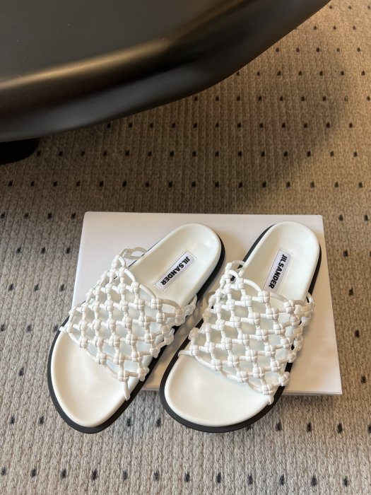 Шльопанці жіночі фото 8