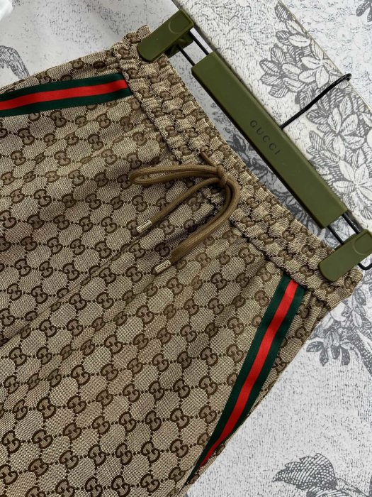 Костюм жіночий фото 4