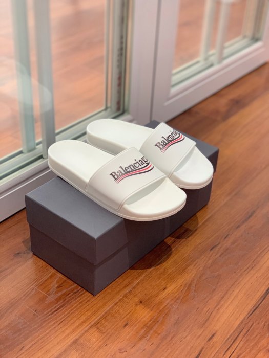 Шлепанцы фото 4