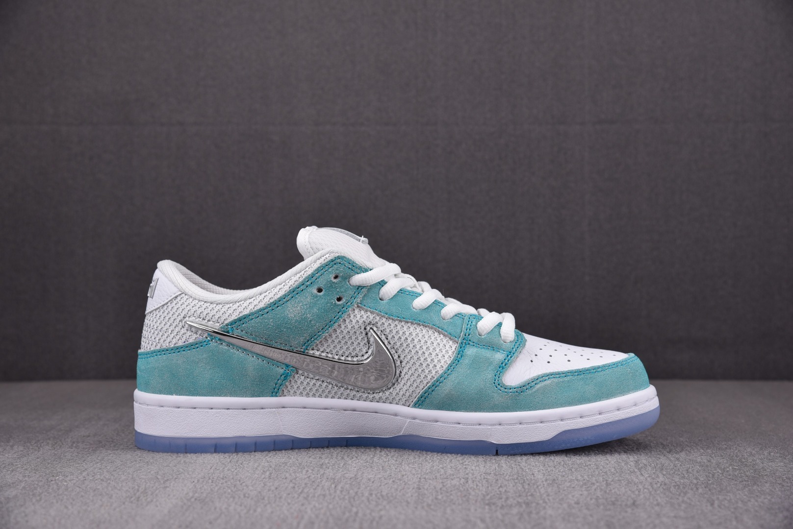 Кроссовки SB Dunk Low FD2562-400 фото 2