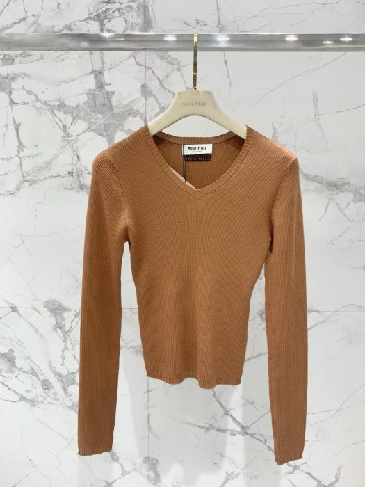 Кофта женская