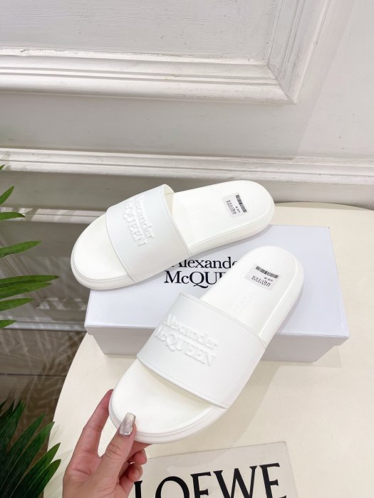 Шльопанці жіночі фото 3