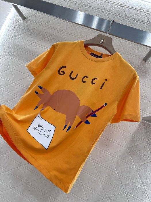 T-shirt women's фото 6