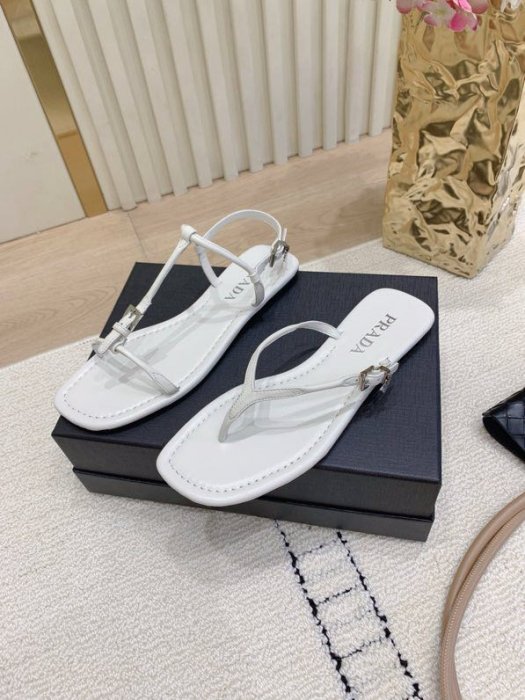 Шлепанцы женские фото 8