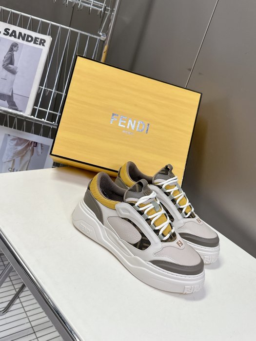 Кроссовки фото 3