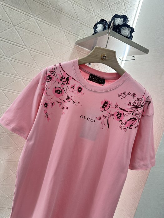 T-shirt women's фото 7