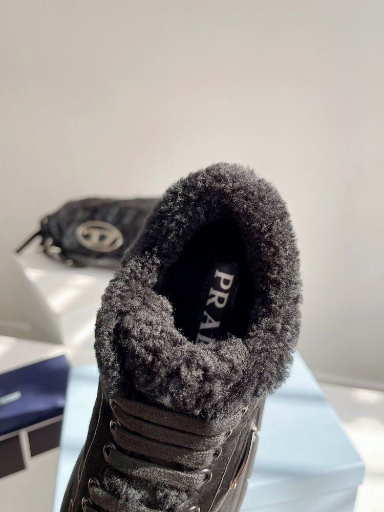 Sneakers leather on fur winter фото 8