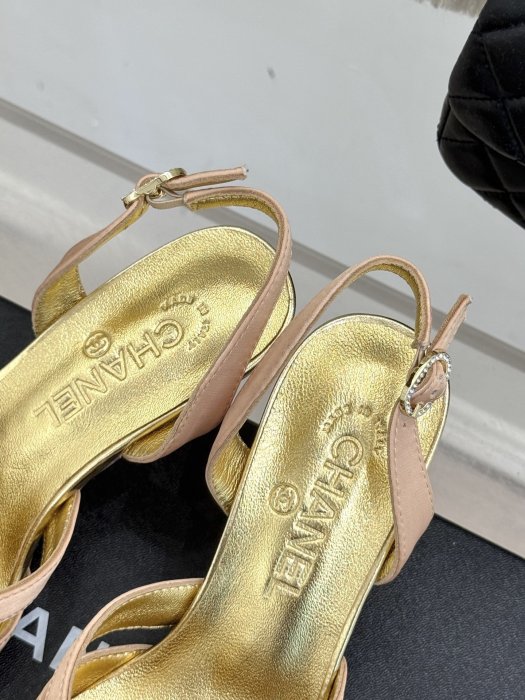 Босоножки фото 8