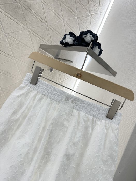 Футболка жіноча фото 9