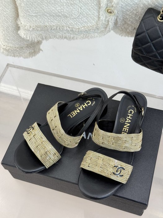 Босоножки фото 2