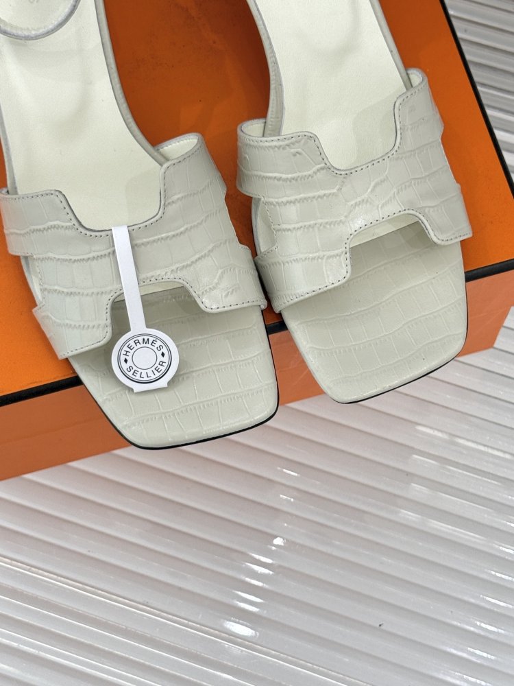 Босоножки фото 7