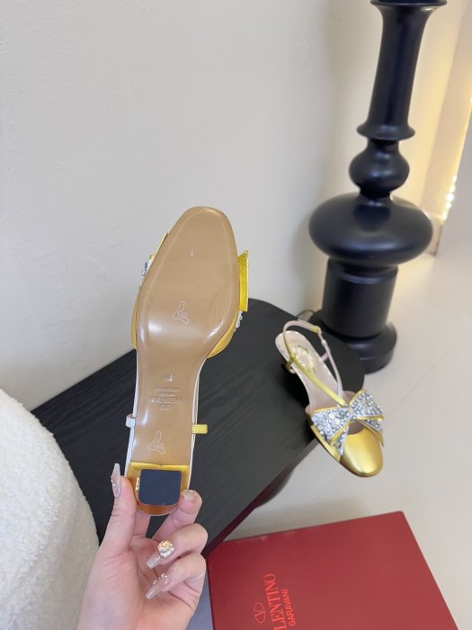 Босоножки фото 6