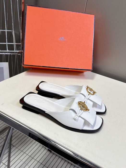 Шлепанцы фото 3