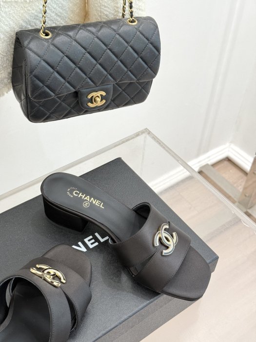 Босоножки фото 5