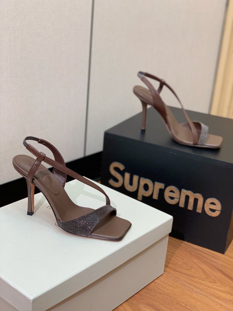 Босоножки фото 7