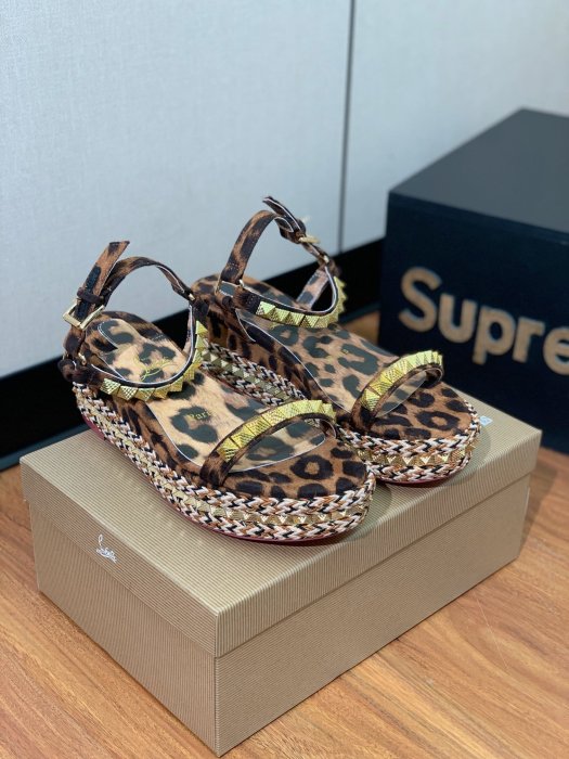 Босоножки фото 5