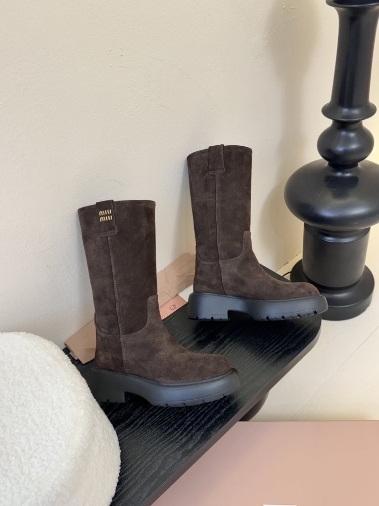 Сапоги женские фото 4